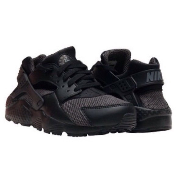 nike huarache run se gs nike huarache run se gs